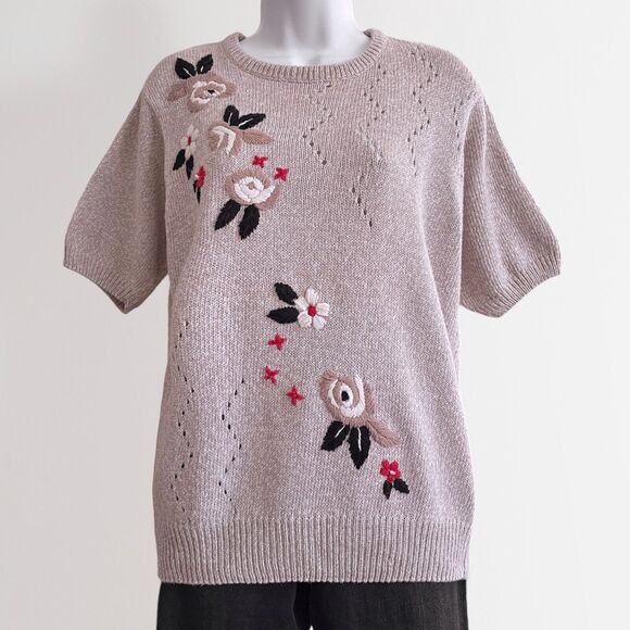 Vintage Embroidered Short Sleeve Sweater Sz M Knit Top Beige Floral Grandmacore - Picture 2 of 7